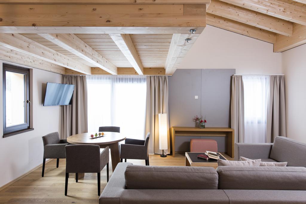 Hotel Palue Понтрезина Екстериор снимка