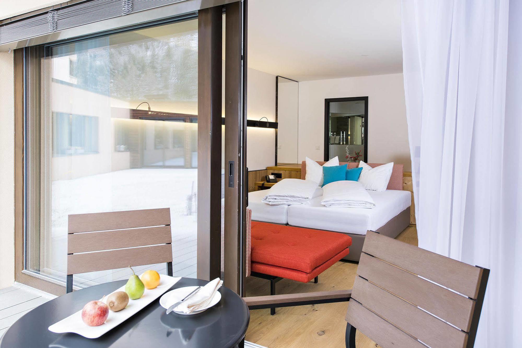 Hotel Palue Понтрезина Екстериор снимка