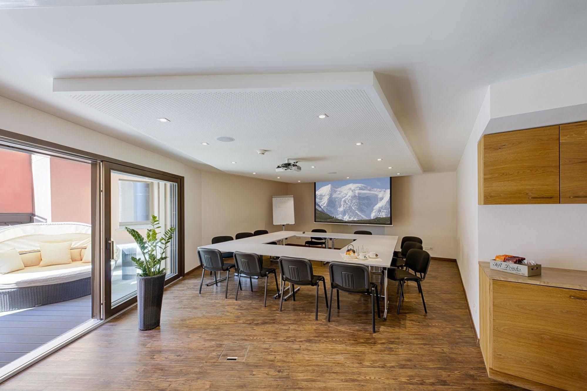 Hotel Palue Понтрезина Екстериор снимка